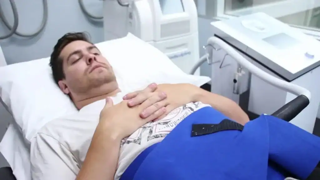 Transforming Bodies: Celebrity Success Stories and the Truth Behind Body Contouring 2 Image of male having body contouring Twickenham treatment